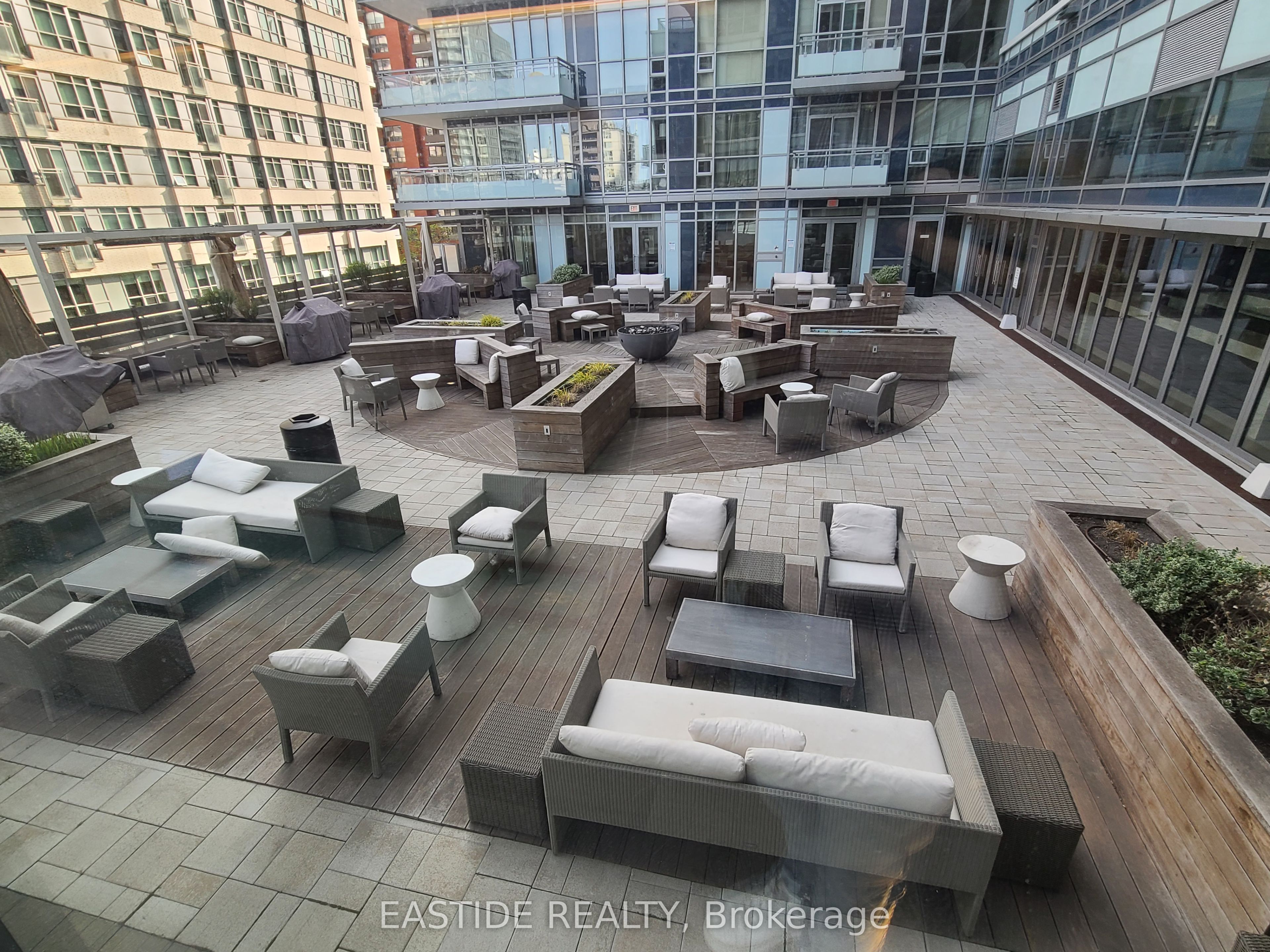 98 Lillian Street, #3211