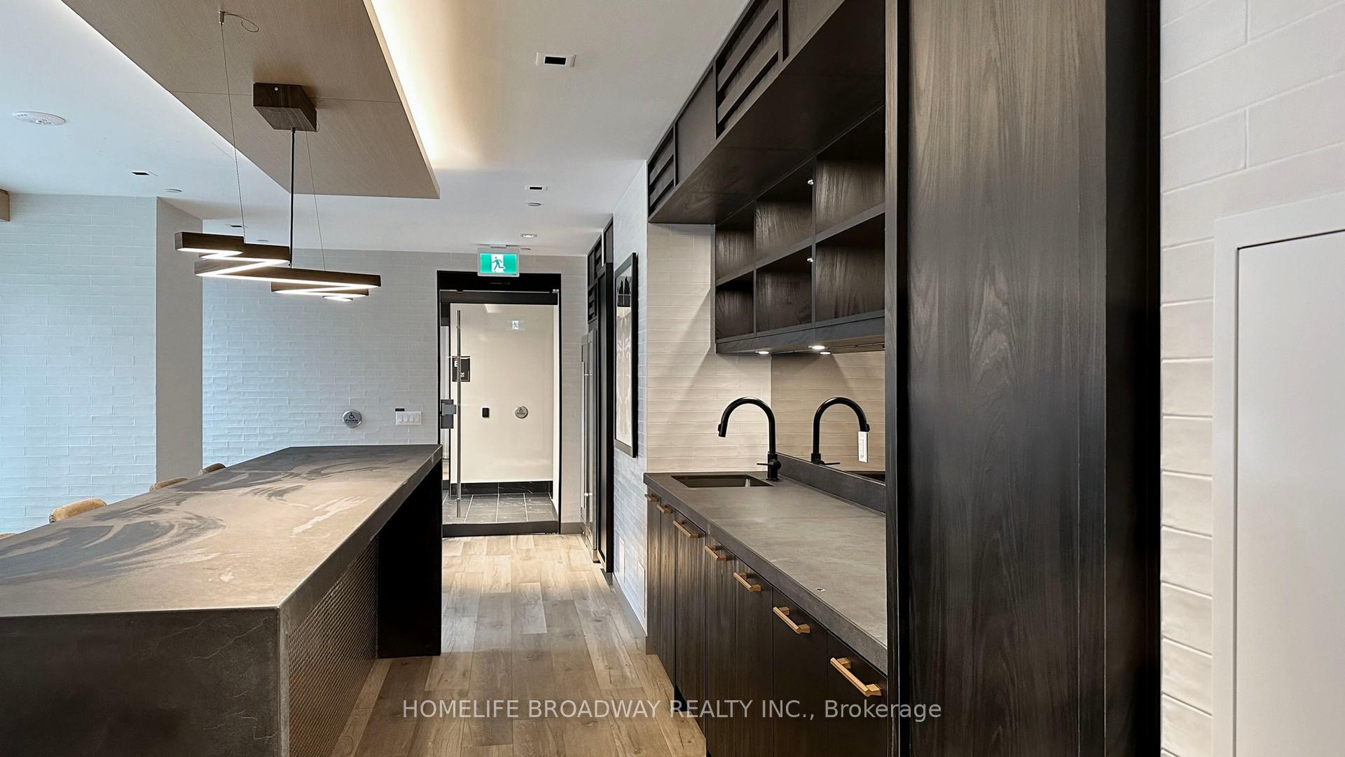 1 Bedroom Condo at 327 King, Toronto For sale