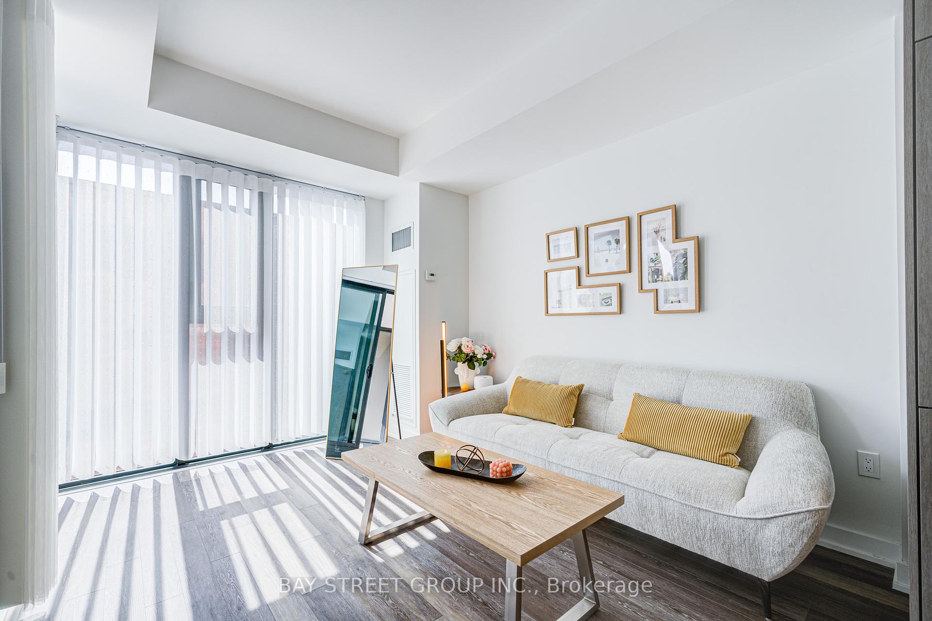2 Bedrooms Condo at 250 Lawrence, Toronto For sale