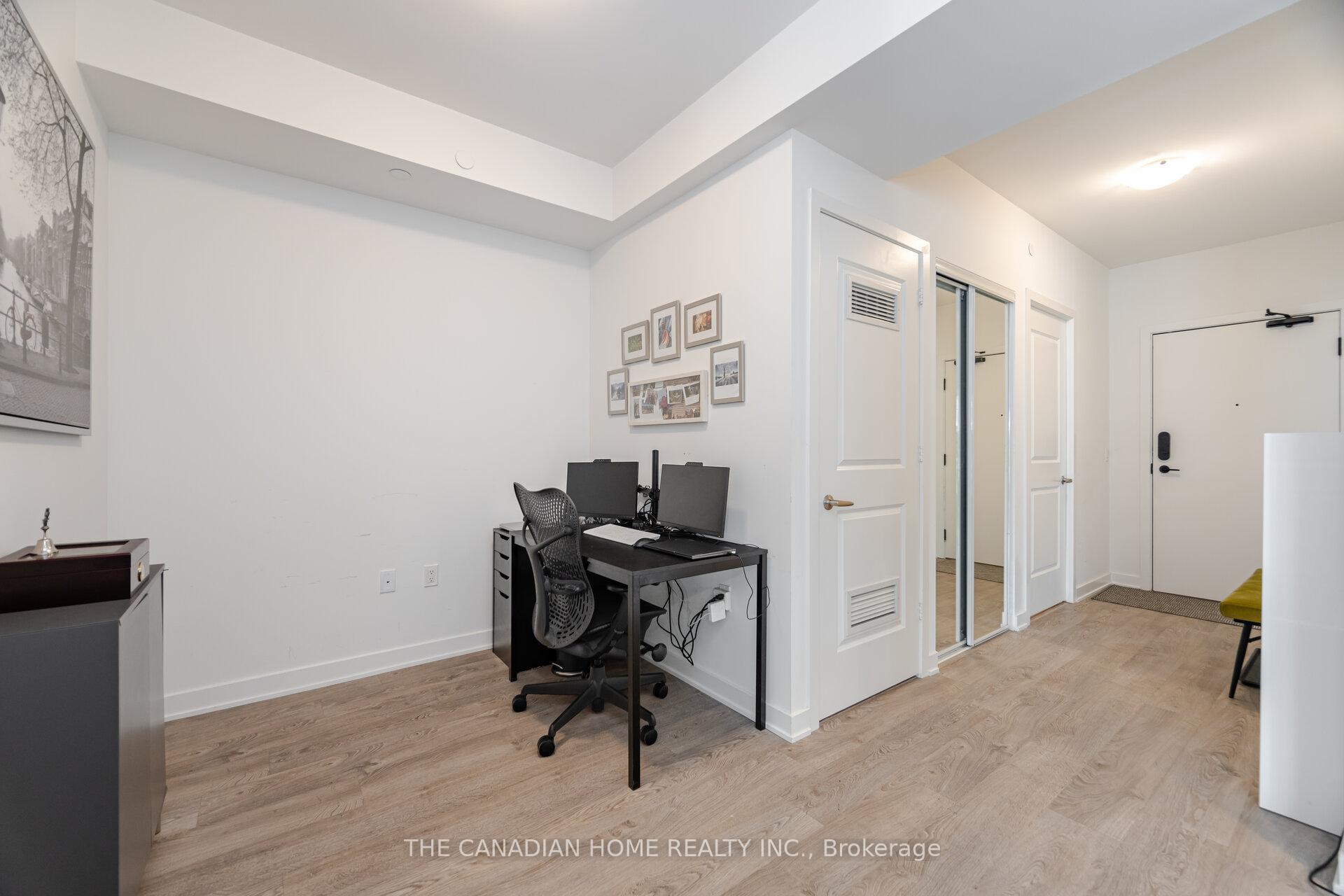 3 Bedrooms Condo at 4655 Metcalfe, Mississauga For sale