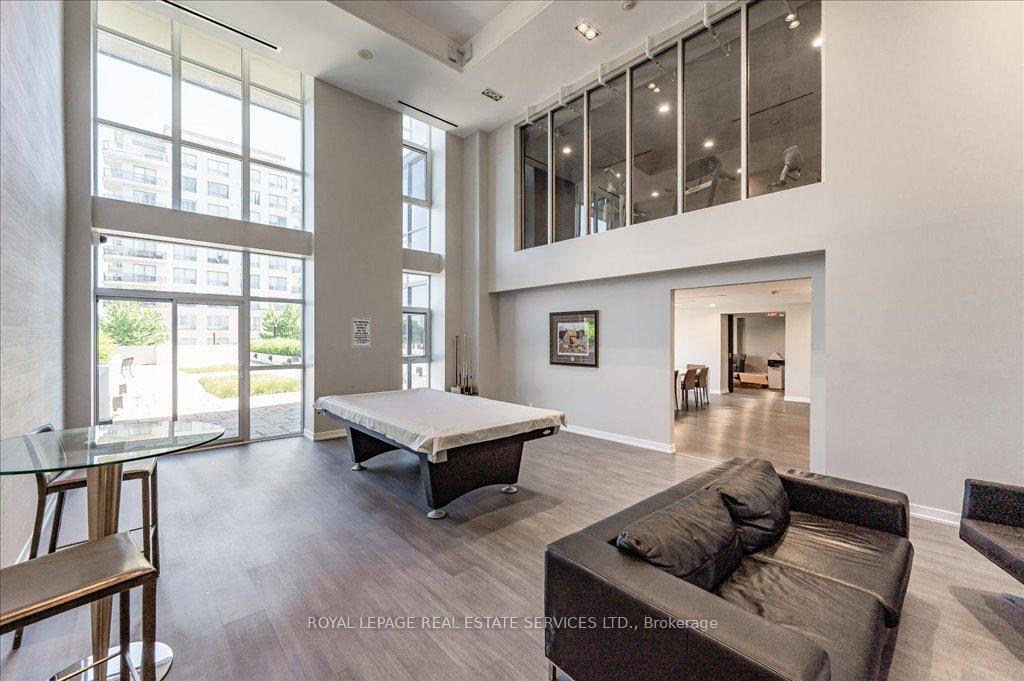 1 Bedroom Condo at 1940 Ironstone, Burlington For sale