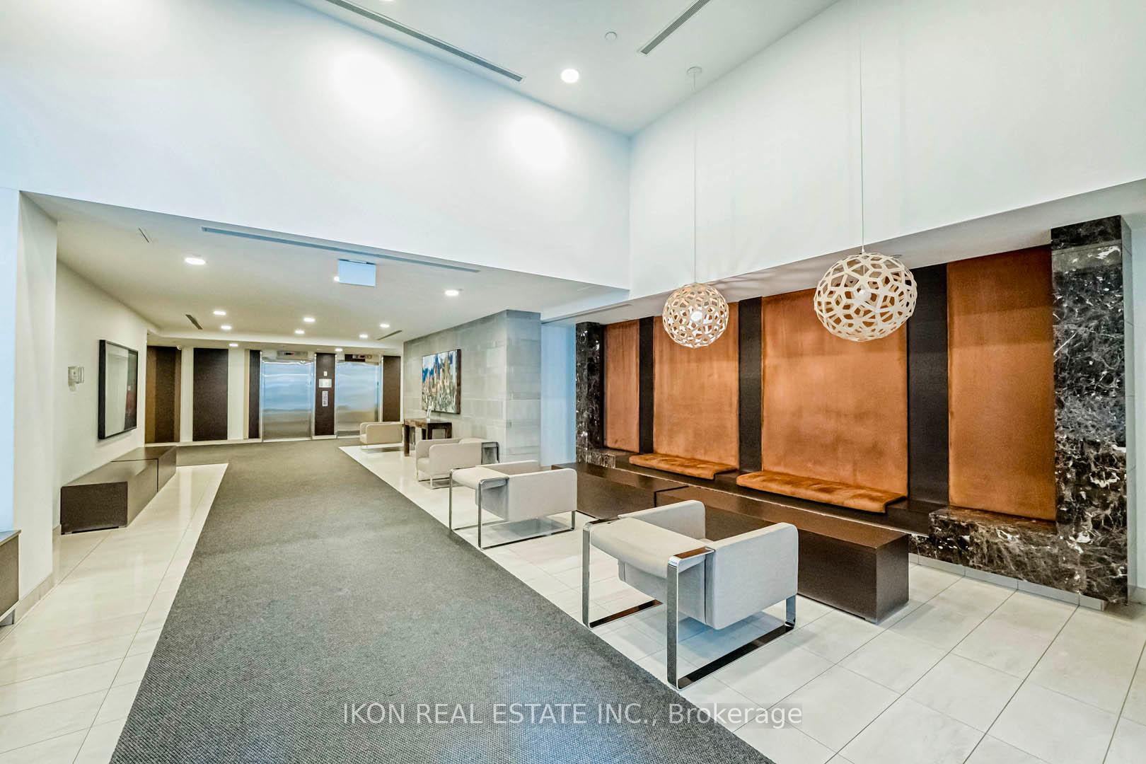 3 Bedrooms Condo at 116 George, Toronto For sale