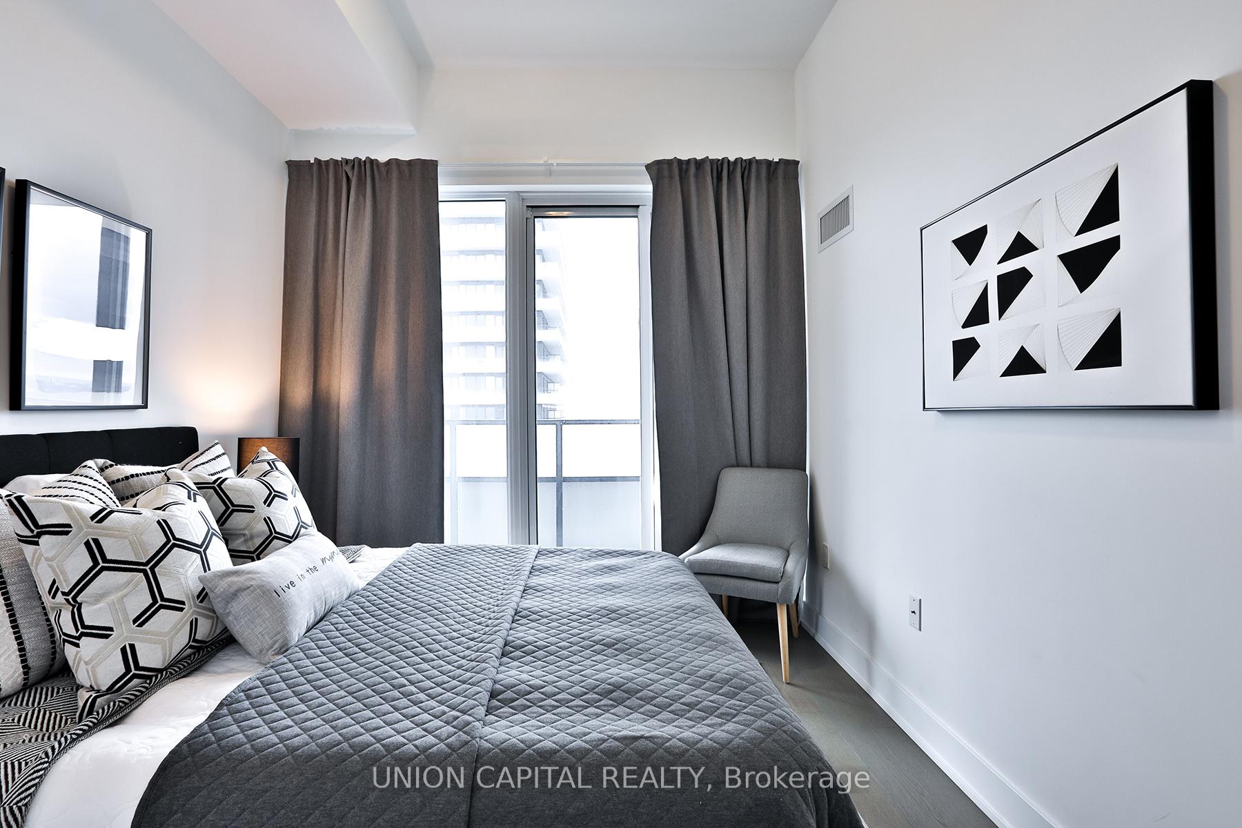 2 Bedrooms Condo at 20 Shore Breeze, Toronto For sale