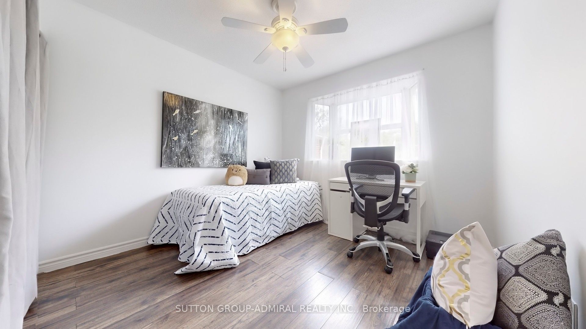 27 Thornbury Circle