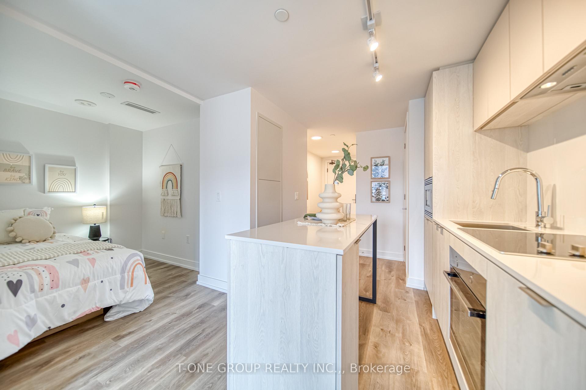 2 Bedrooms Condo at 1 Jarvis, Hamilton For sale