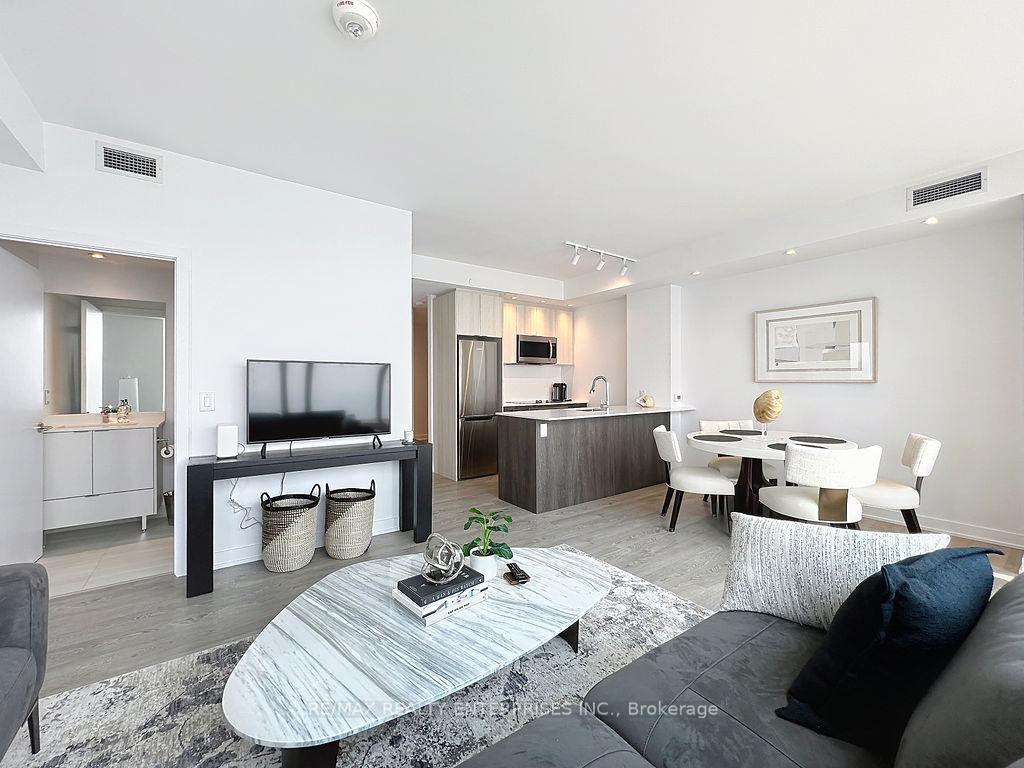 2 Bedrooms Condo at 1928 Lake Shore, Toronto For sale