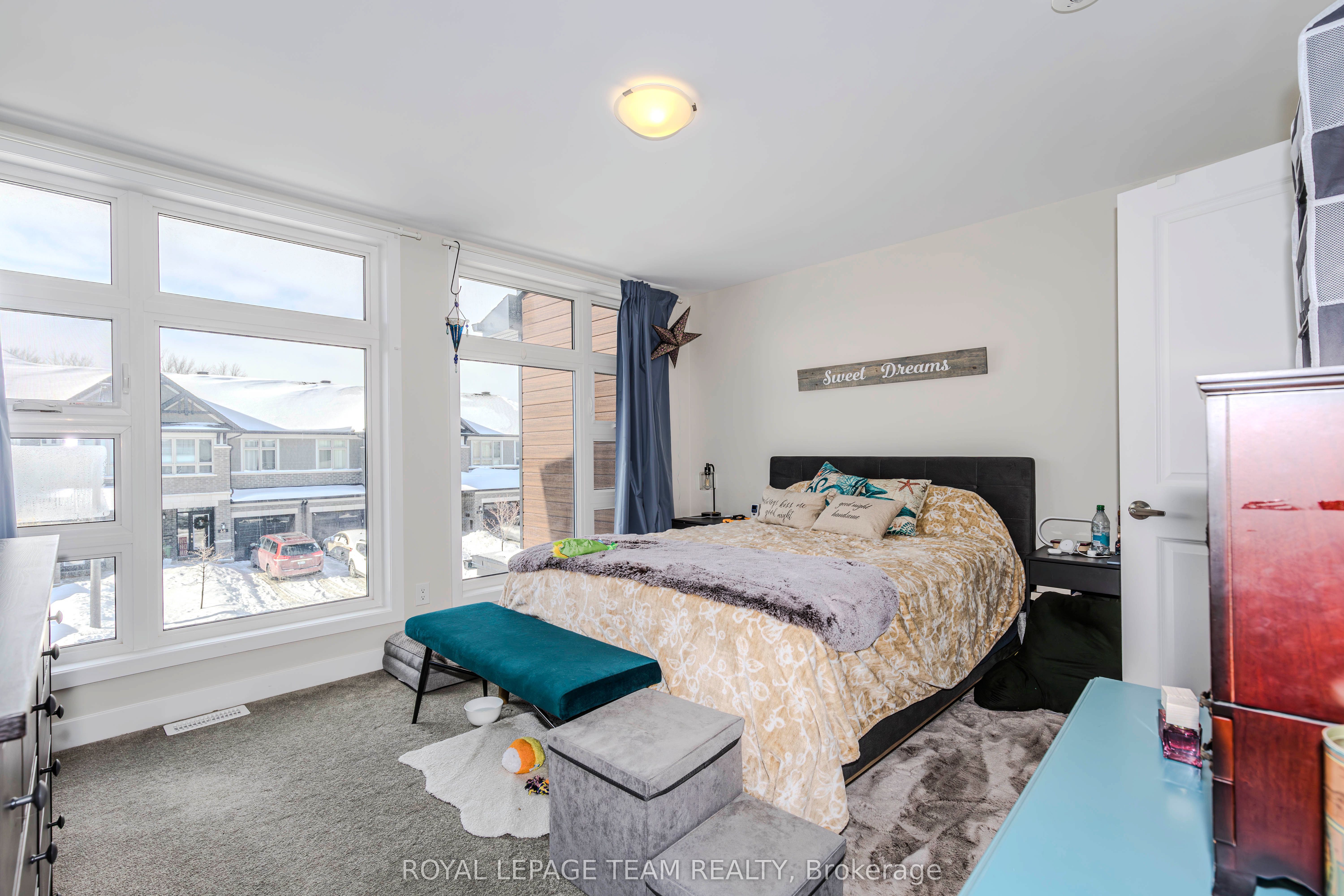 71 CANVASBACK Ridge, Blossom Park - Airport and Area 2602 - Riverside South/Gloucester Glen