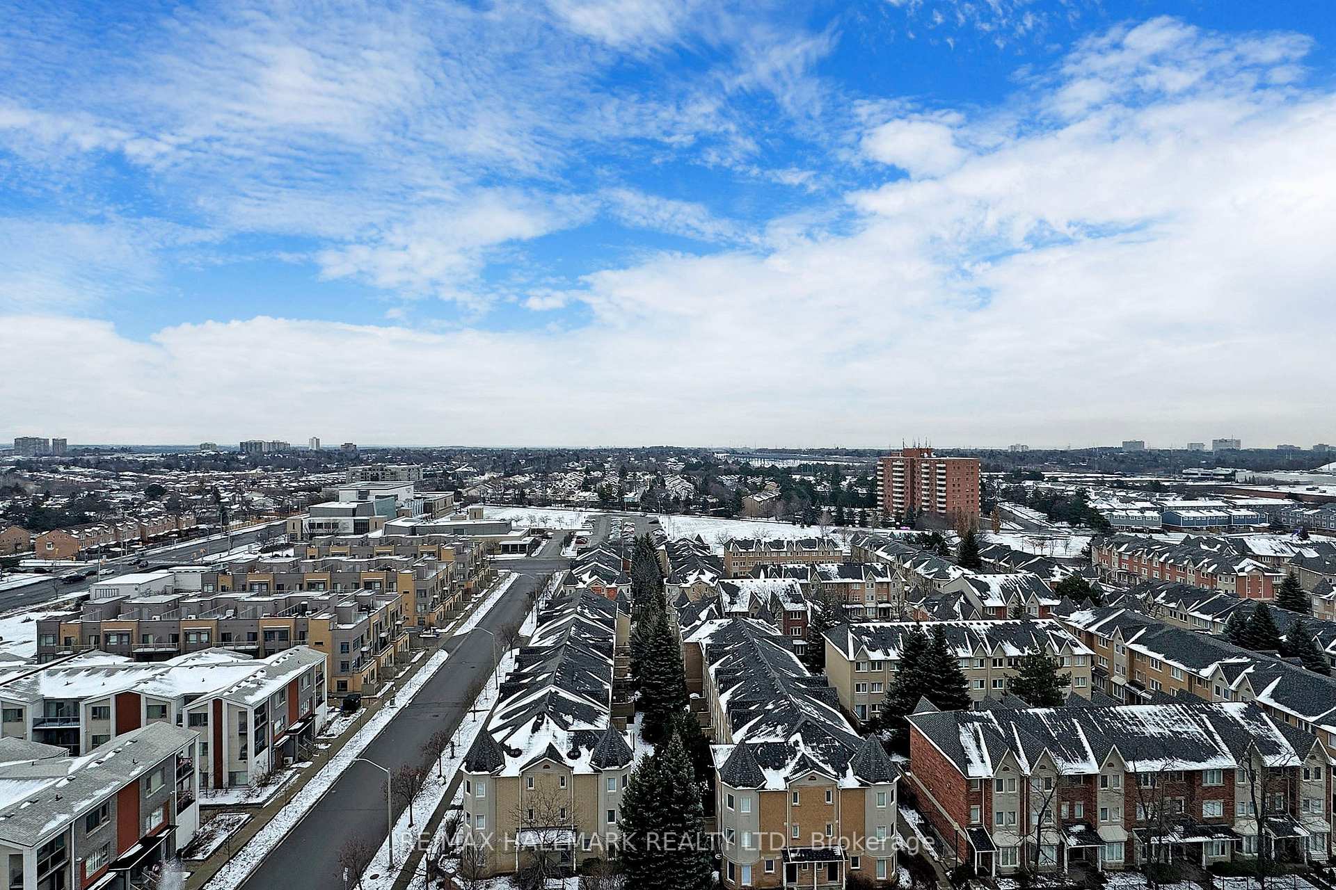 1 Bedroom Condo at 6 Rosebank,  Toronto For sale
