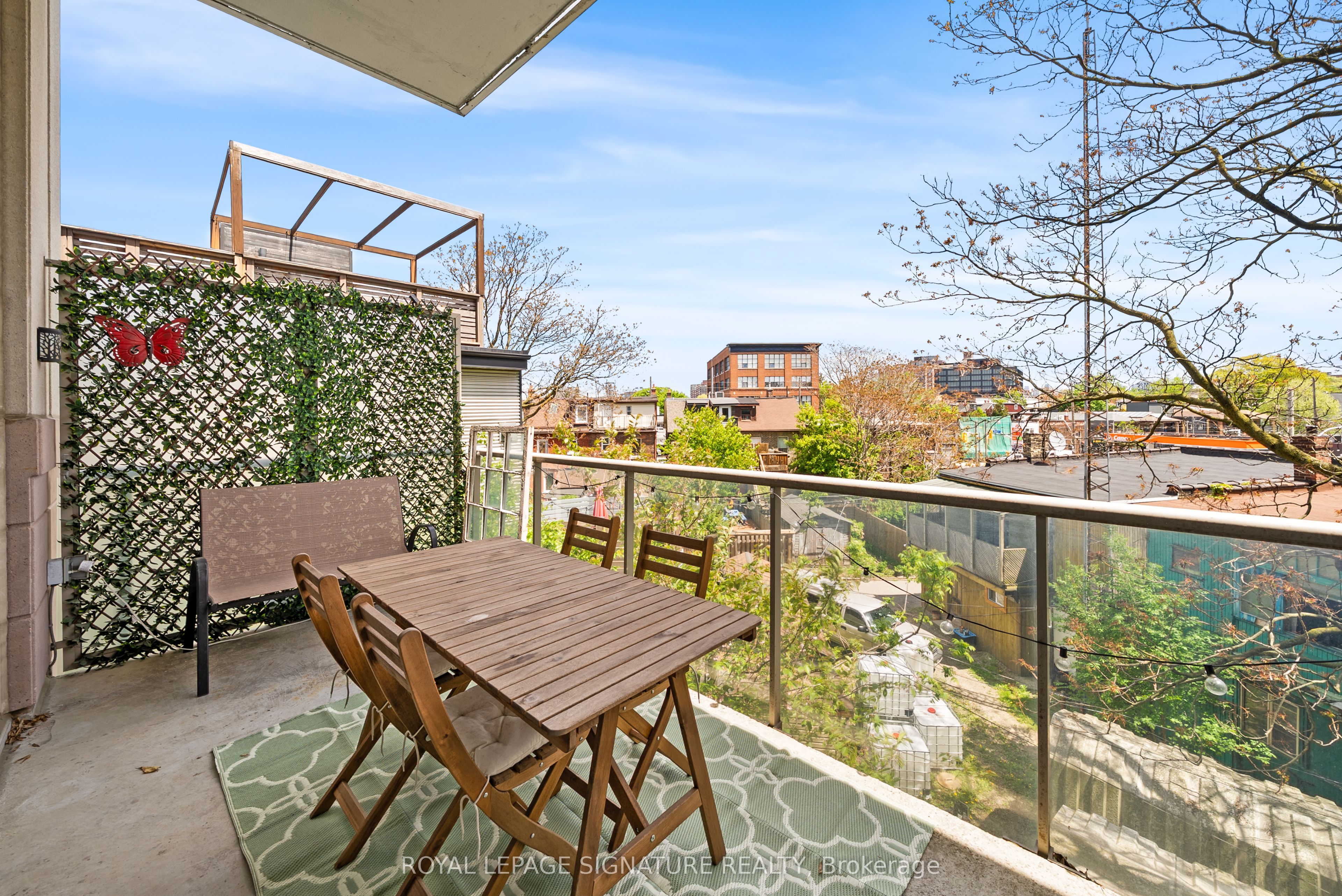 437 Roncesvalles Avenue, #423