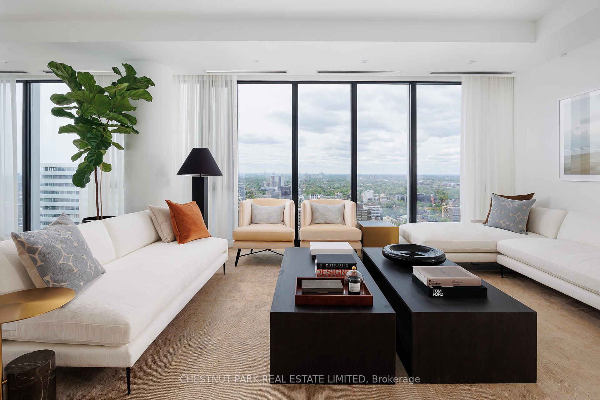 4 Bedrooms Condo at 200 Cumberland,  Toronto For sale