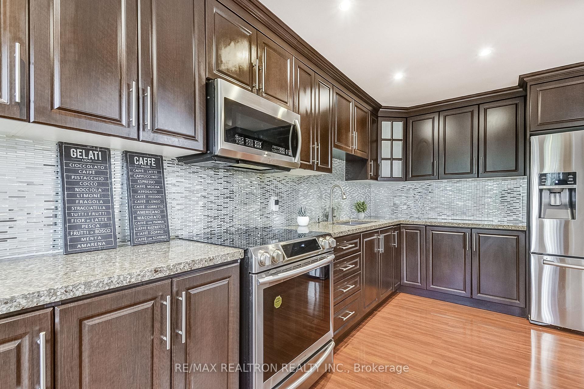 3 Bedrooms Condo at 6442 Finch, Toronto For sale