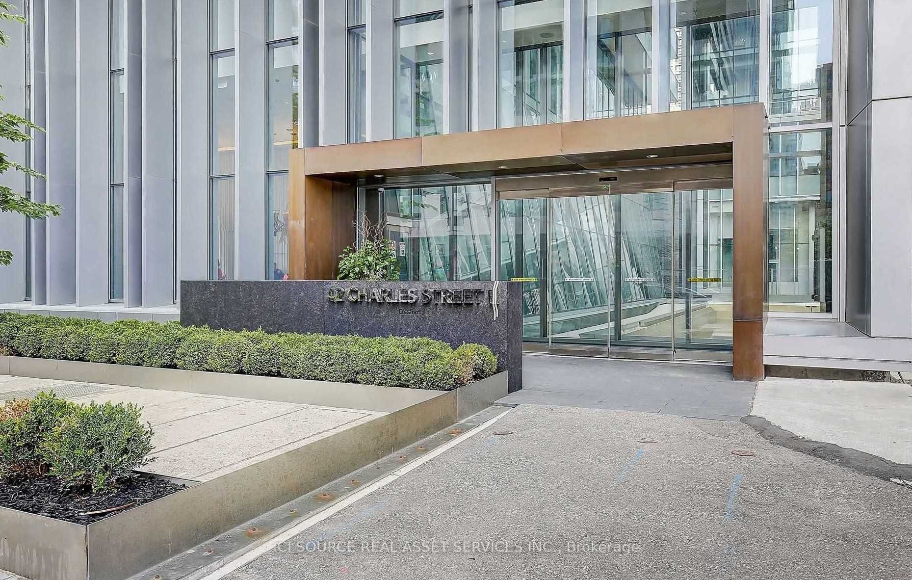 42 Charles Street E, #2104