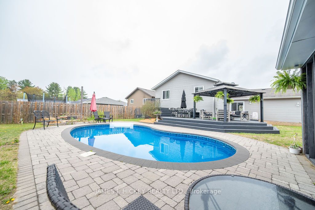 1010 Beatty Crescent