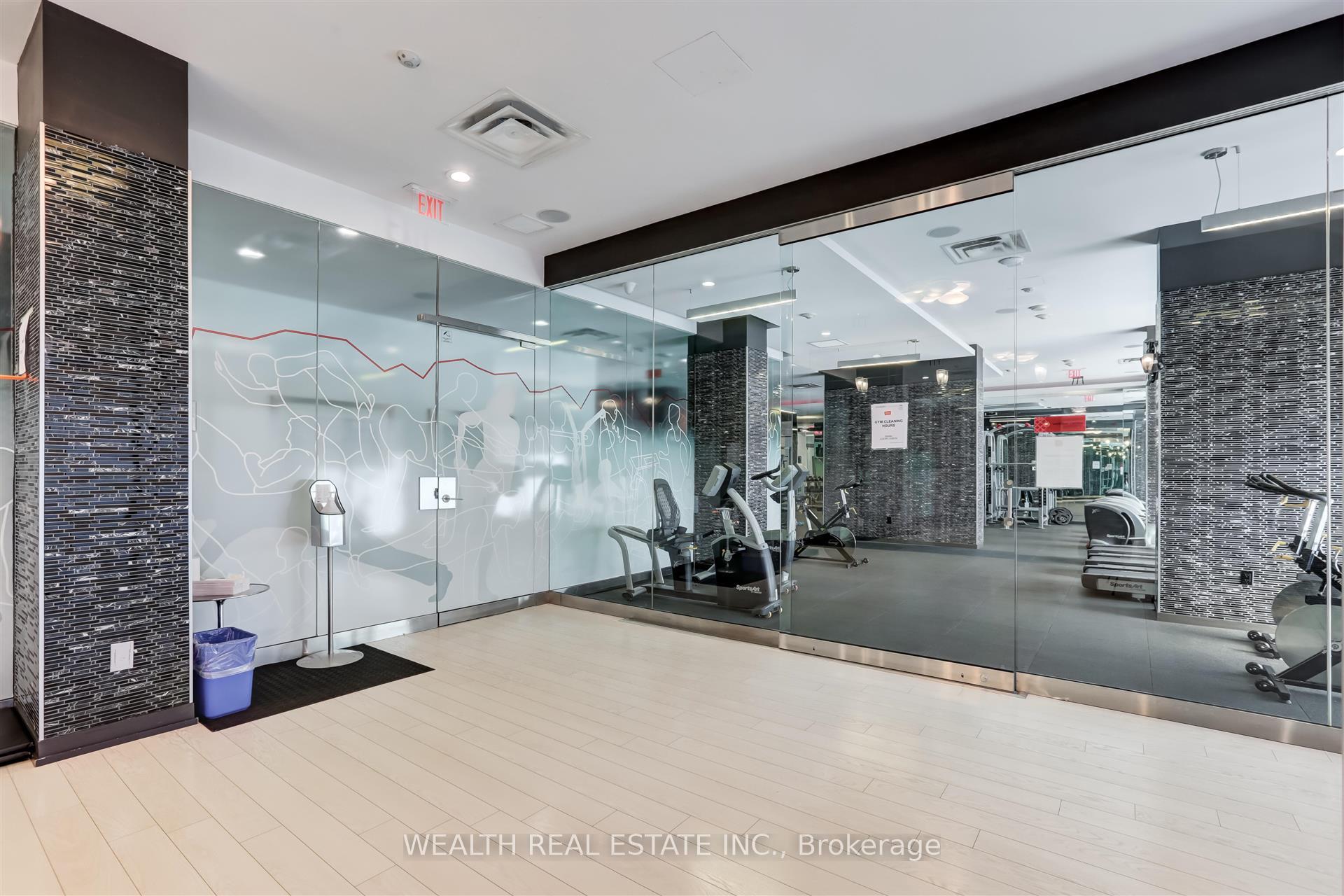 1 Bedroom Condo at 560 Front,  Toronto For sale