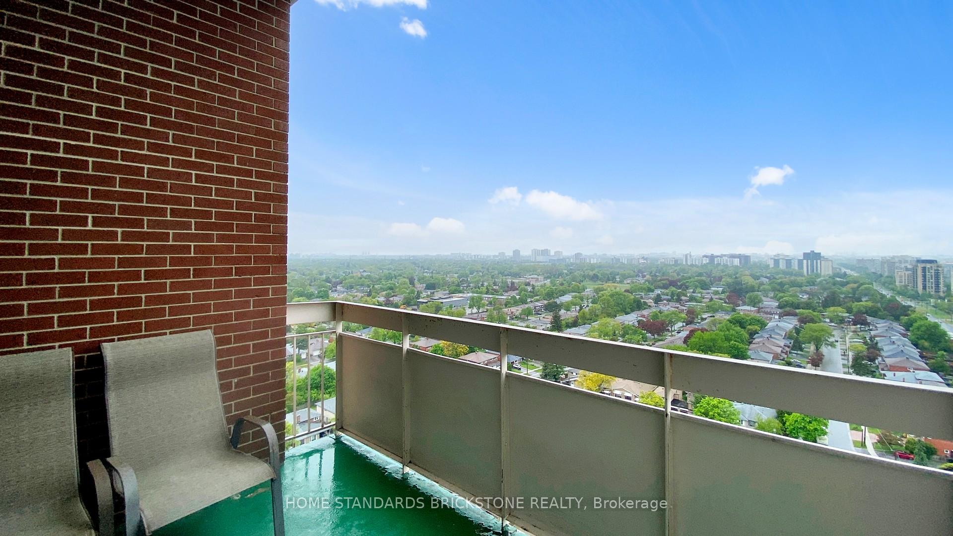 3 Bedrooms Condo at 205 Hilda, Toronto For sale