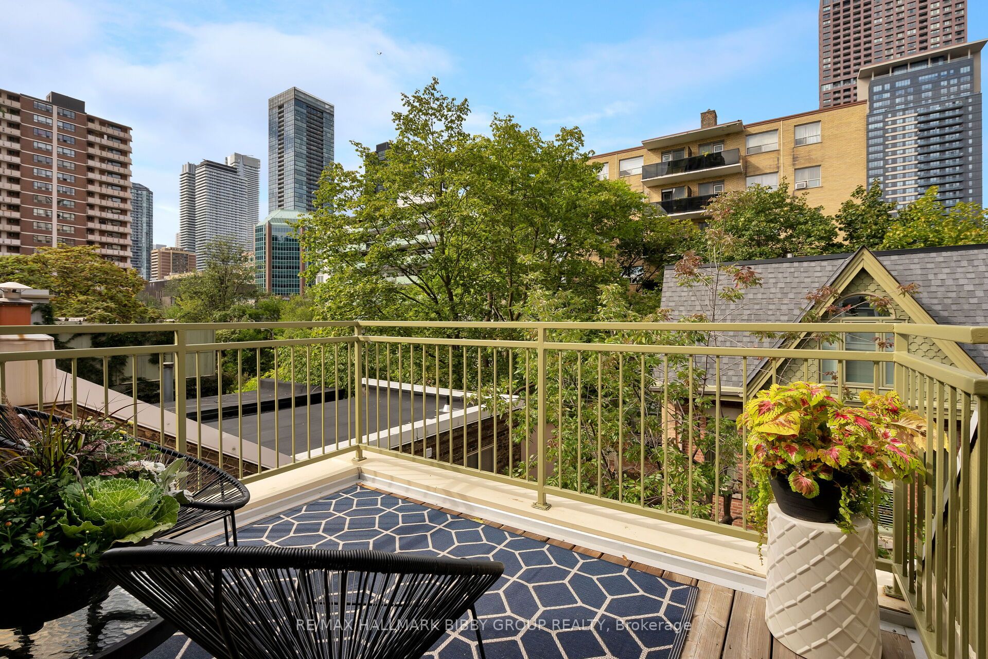 38 Earl Street, #1