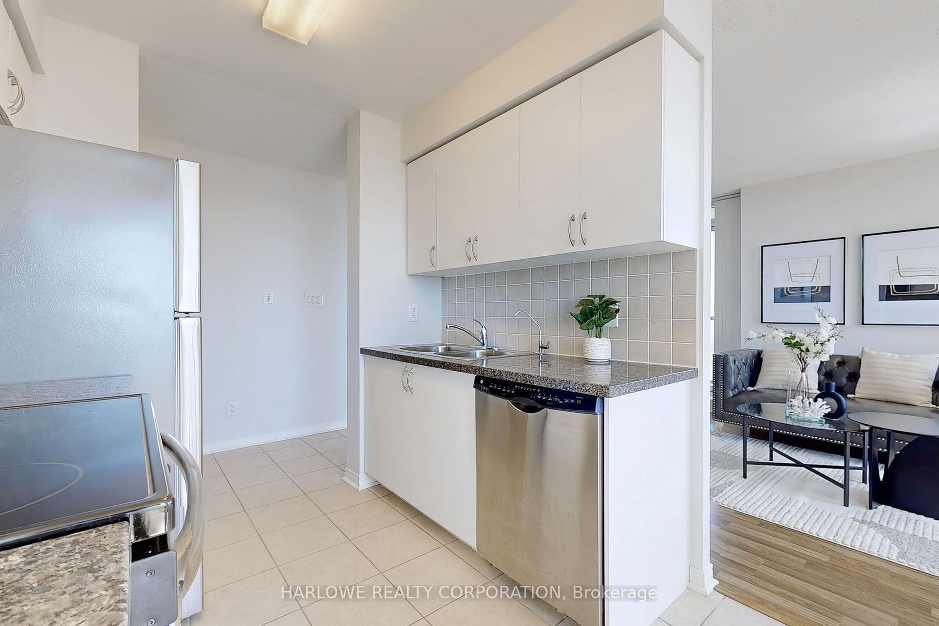 2 Bedrooms Condo at 4850 Glen Erin,  Mississauga For sale