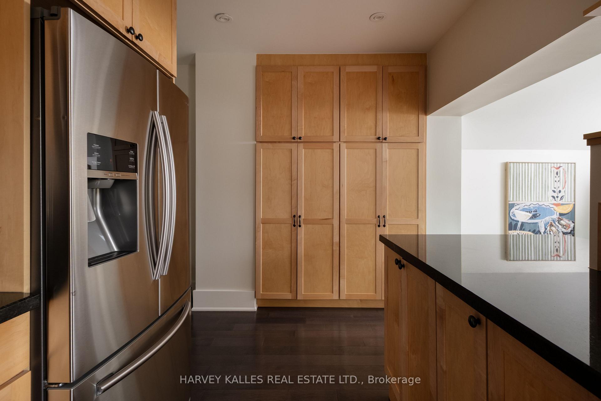 410 Roxton Road