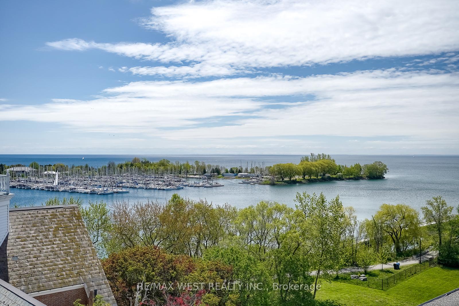 3 Bedrooms Condo at 2285 Lake Shore, Toronto For sale