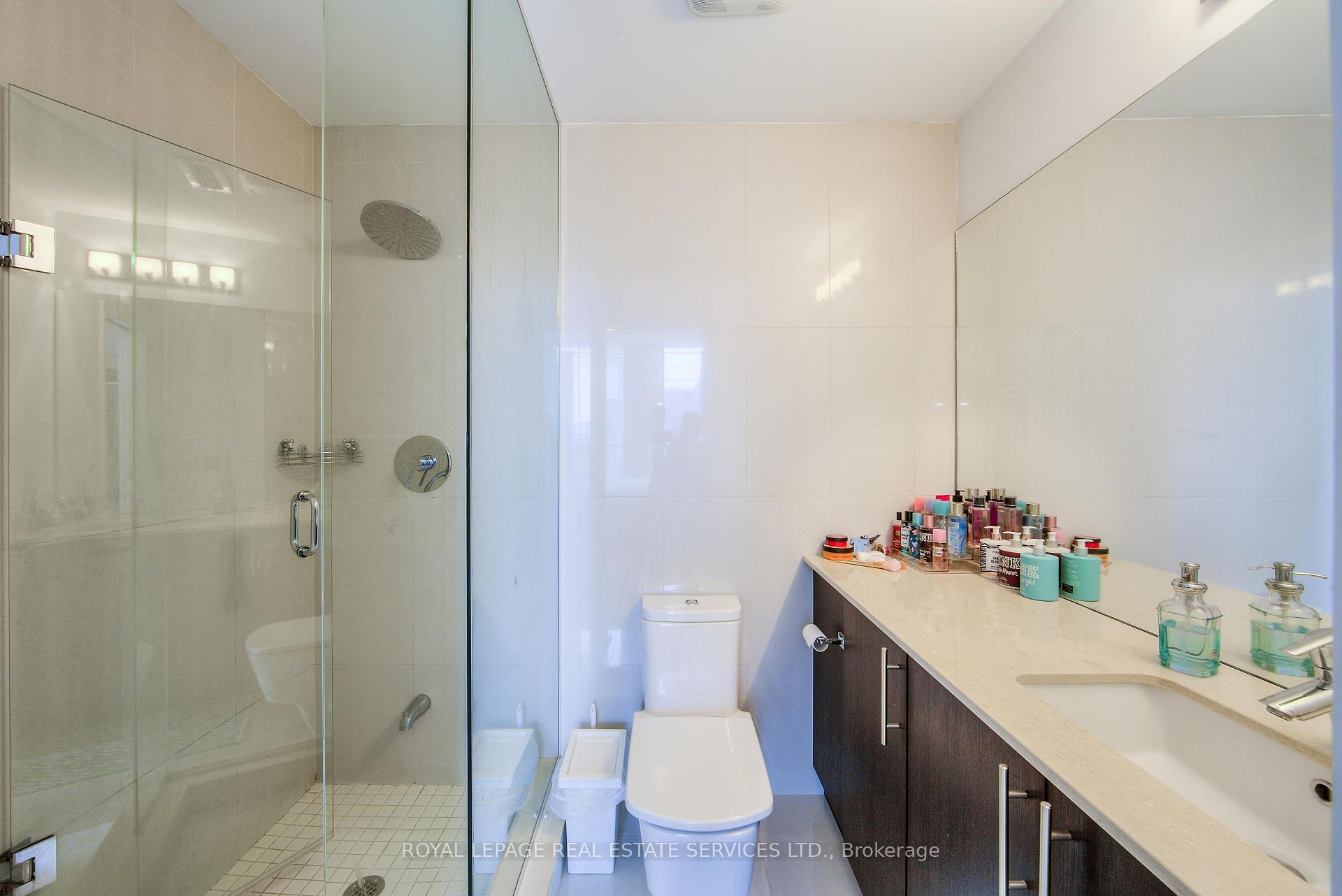 2 Bedrooms Condo at 323 Kingston, Toronto For sale