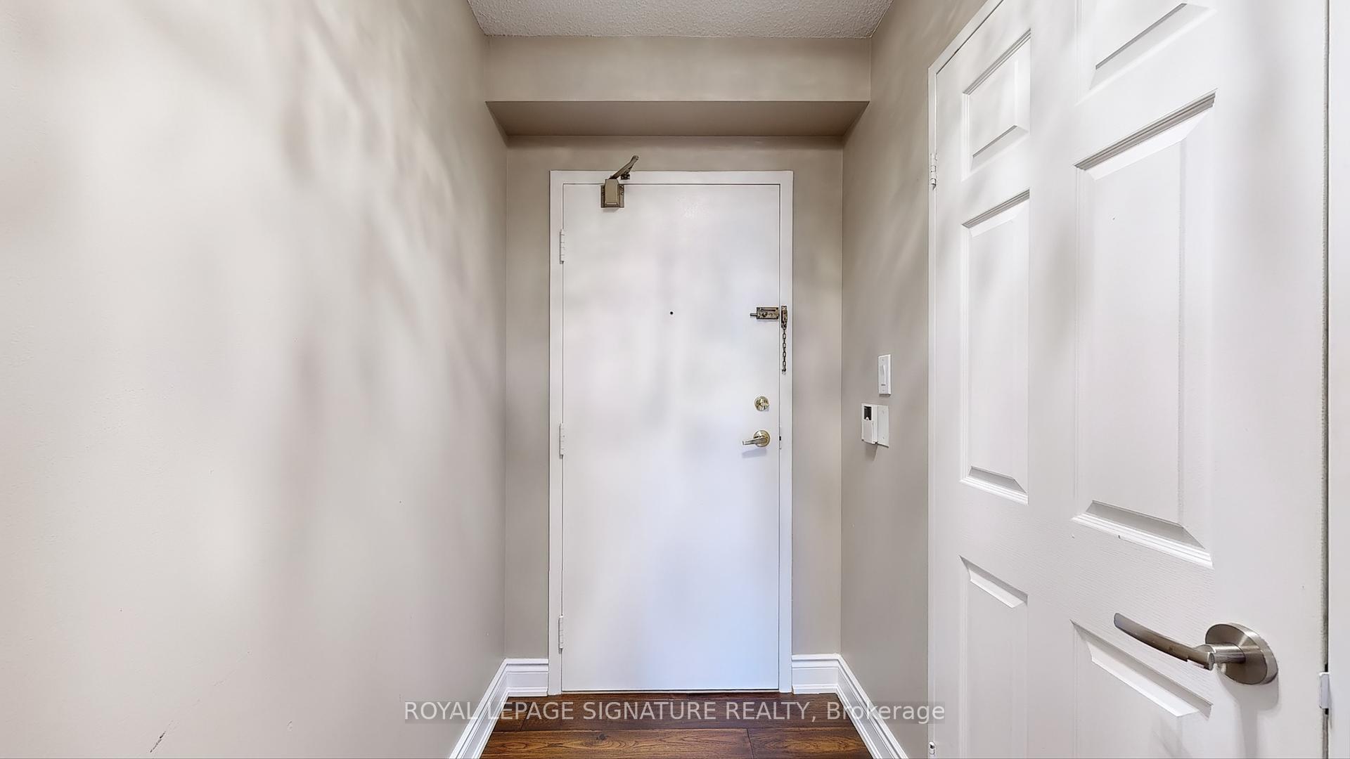 2 Bedrooms Condo at 3605 Kariya, Mississauga For sale