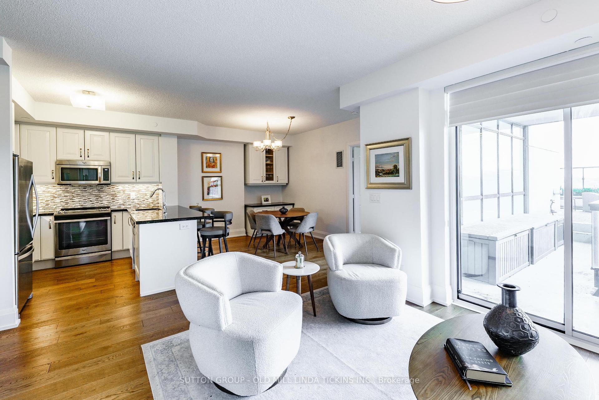 3 Bedrooms Condo at 1 Old Mill, Toronto For sale