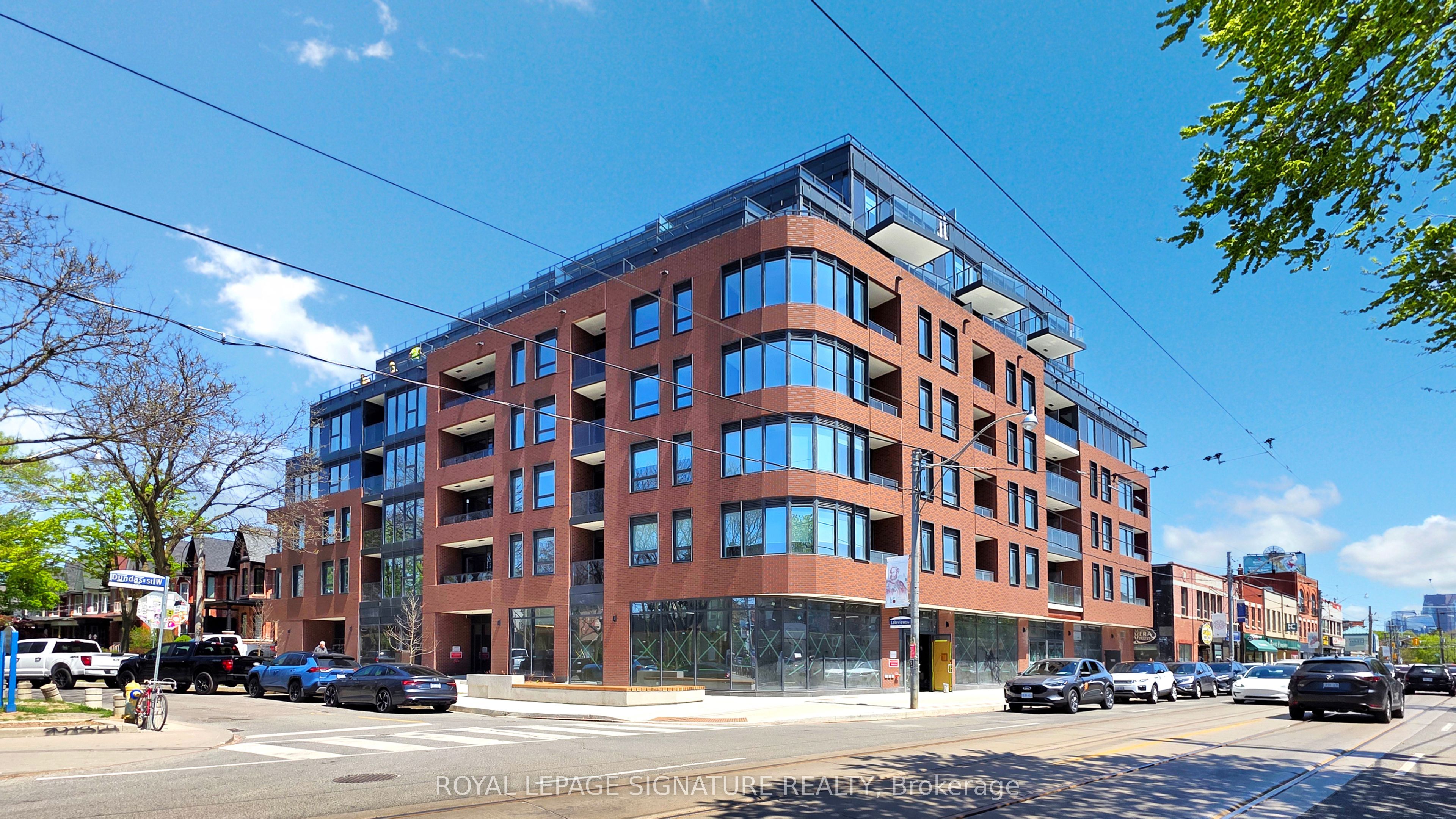 1200 Dundas Street W, #203