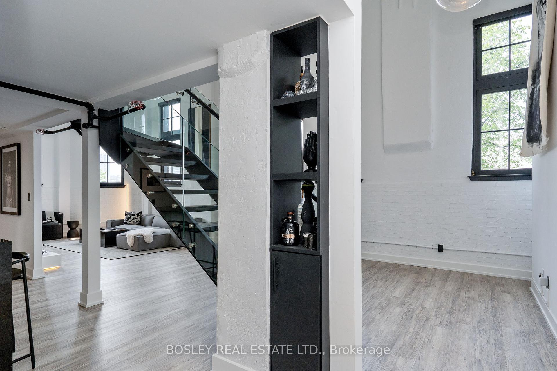 3 Bedrooms Condo at 183 Dovercourt, Toronto For sale