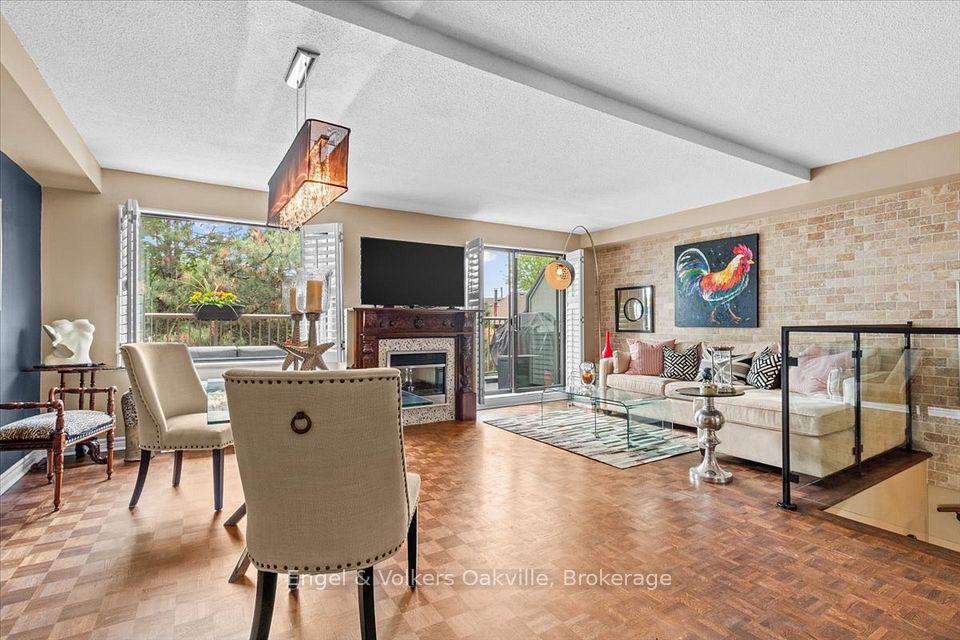 1000 Cedarglen Gate