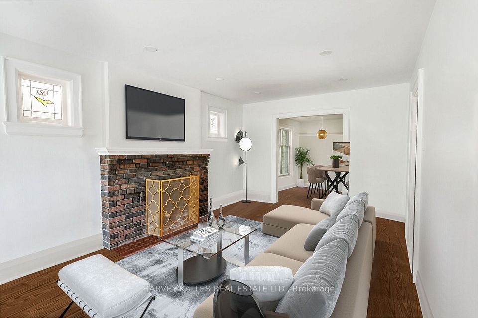 39 Standish Avenue