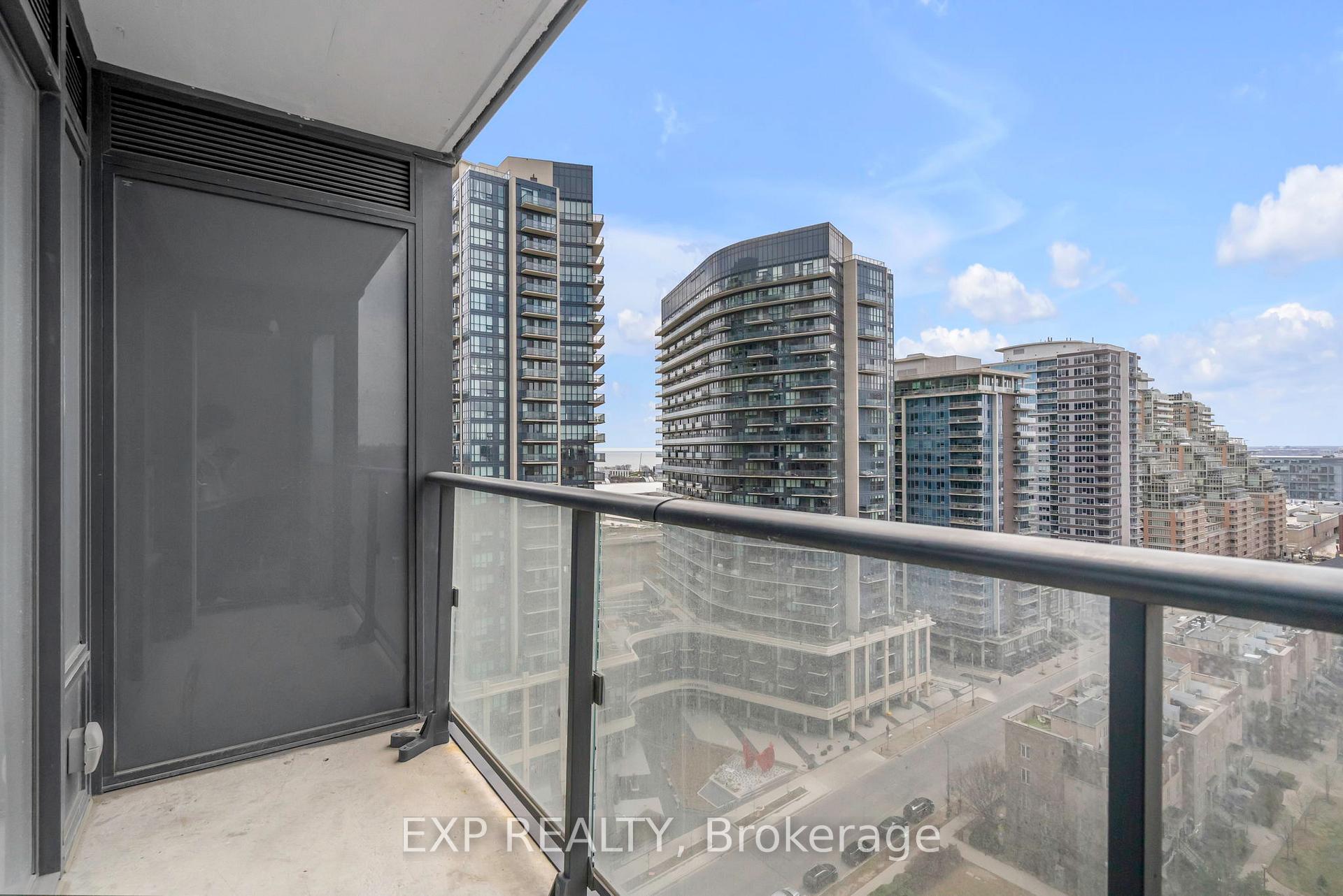 2 Bedrooms Condo at 19 Western Battery, Toronto For sale