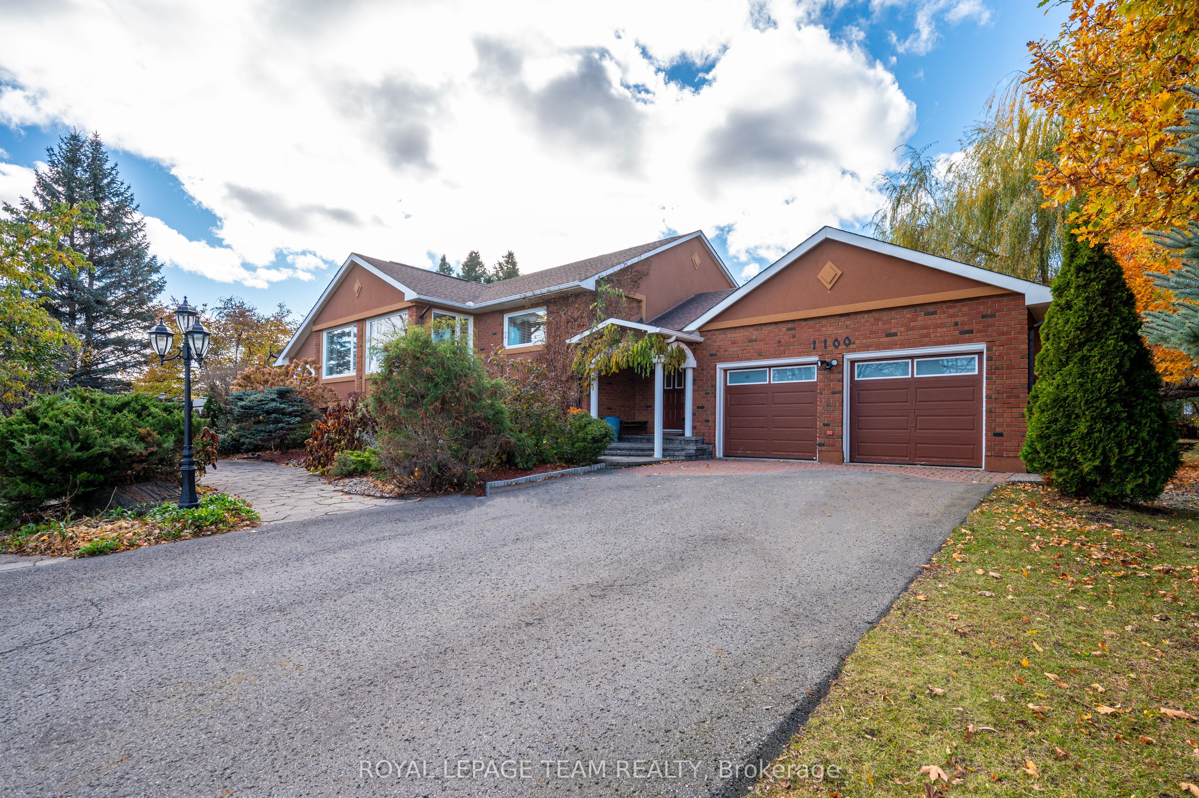 1100 Moffatt Drive, OrleansCumberlandandArea, ON K4C 1B7