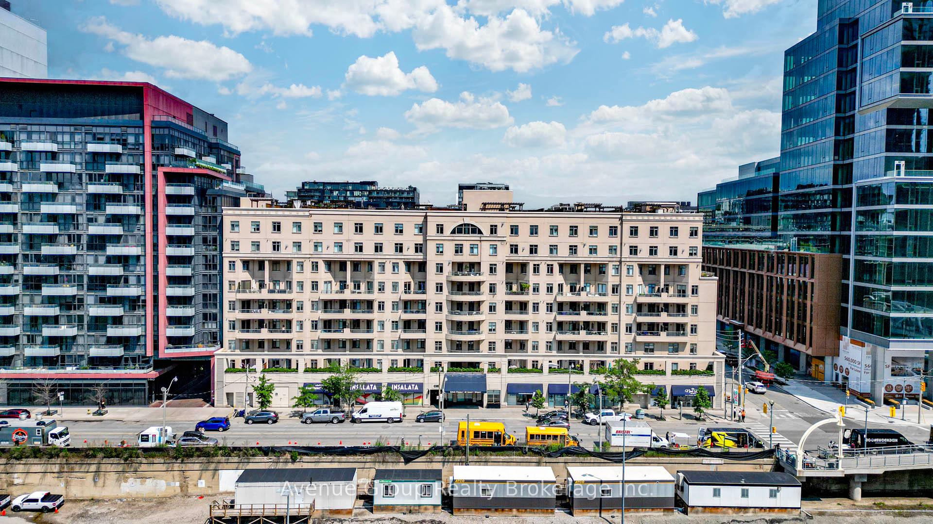 2 Bedrooms Condo at 550 Front, Toronto For sale