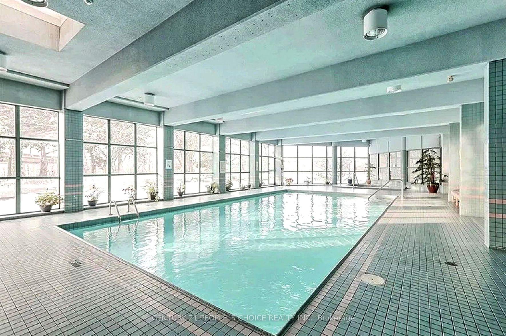 3 Bedrooms Condo at 4460 Tucana, Mississauga For sale