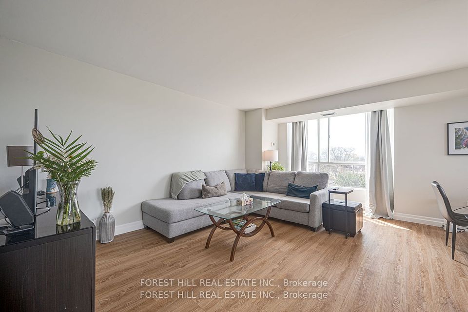 #609 - 3077 Weston Road, Toronto, ON M9M 3A1