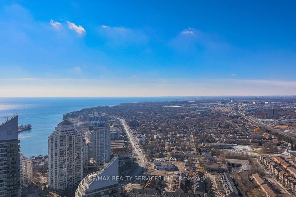 2 Bedrooms Condo at 2220 Lakeshore,  Toronto For sale