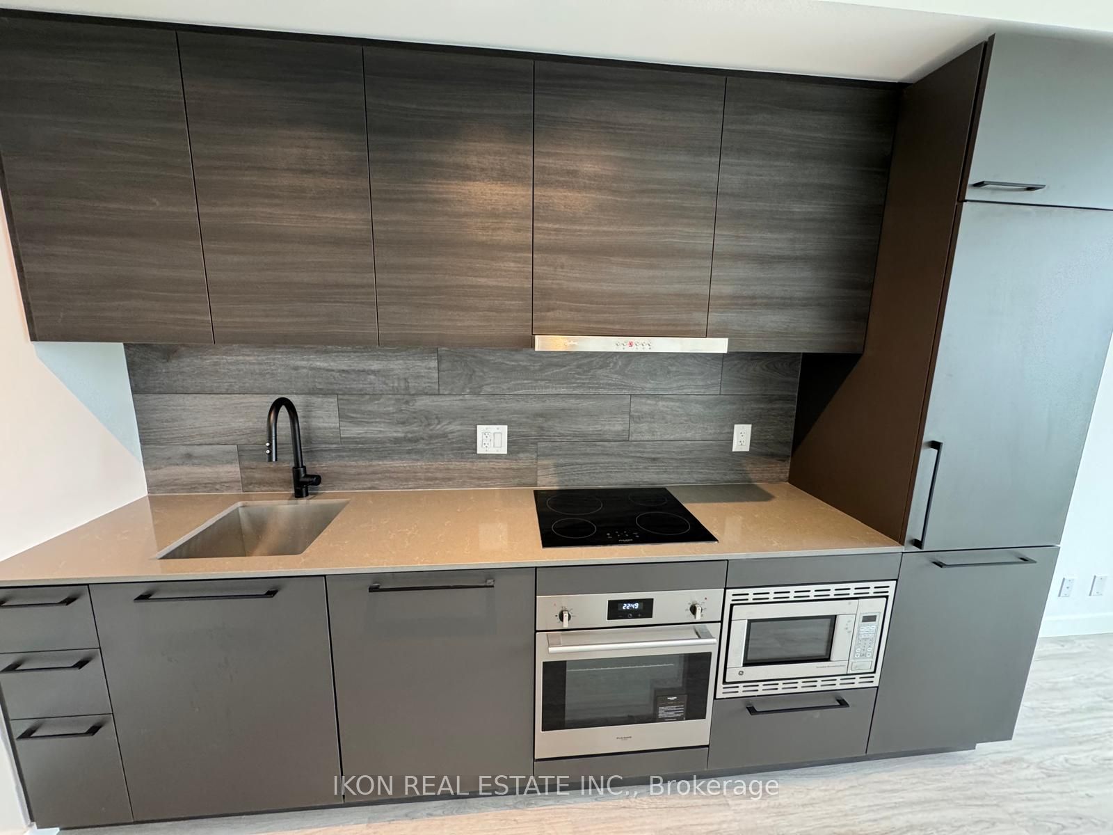 1555 Queen Street, #312