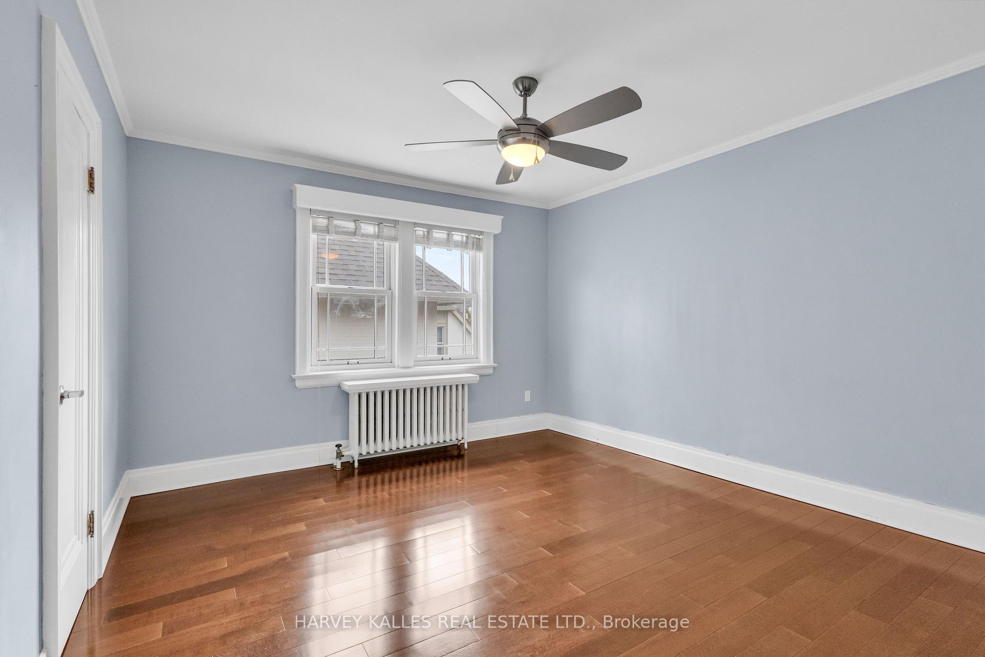 111 Strathallan Boulevard