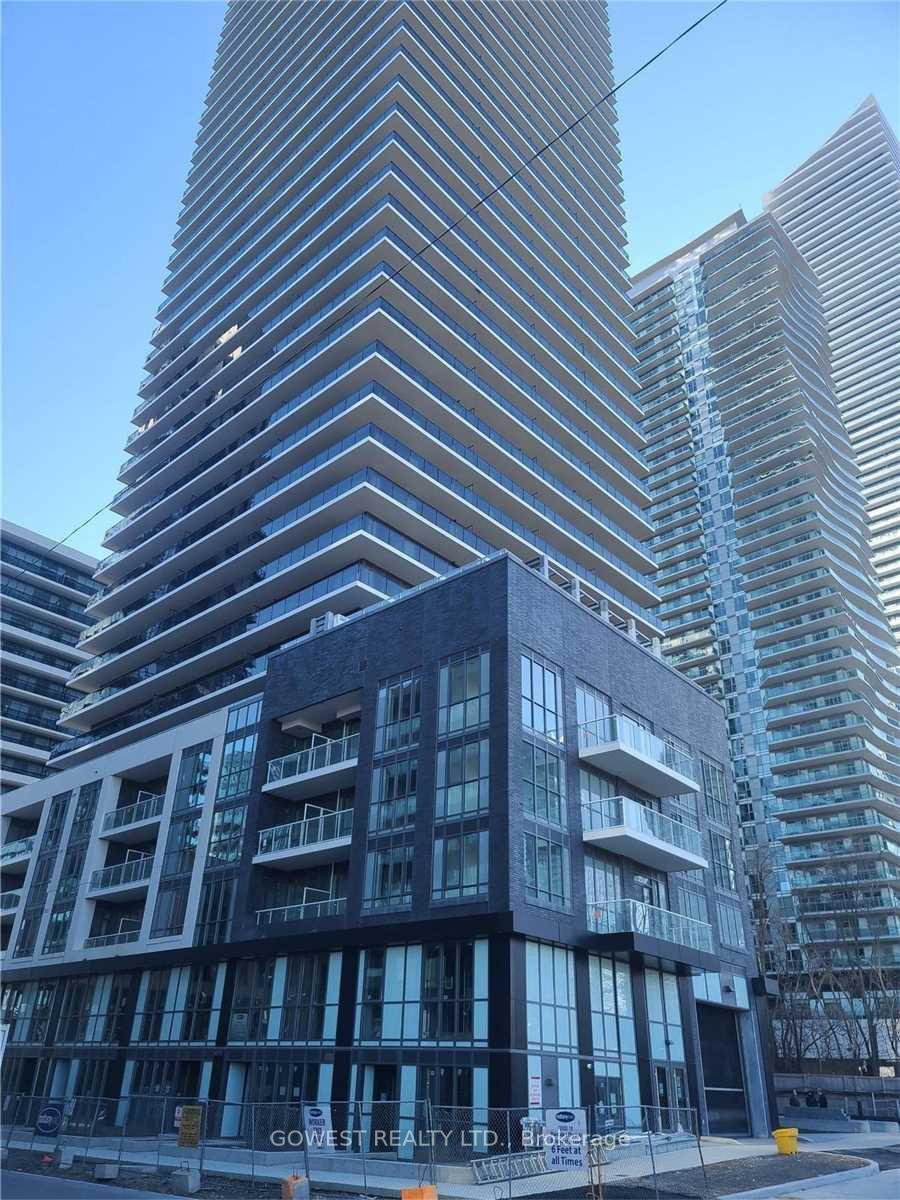 2 Bedrooms Condo at 70 Annie Craig,  Toronto For sale