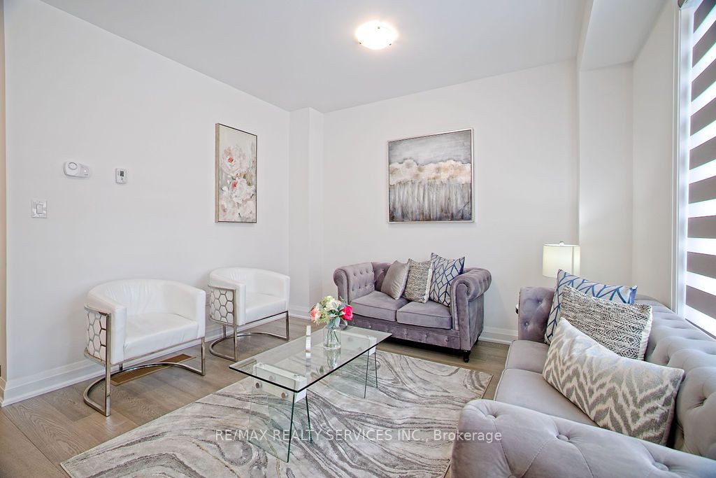 38 Barnyard Trail