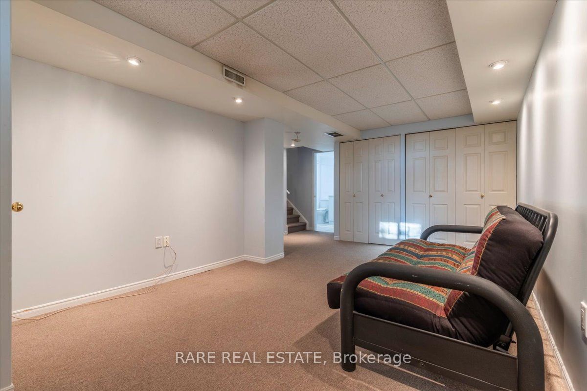 120 D'ambrosio Drive, #28
