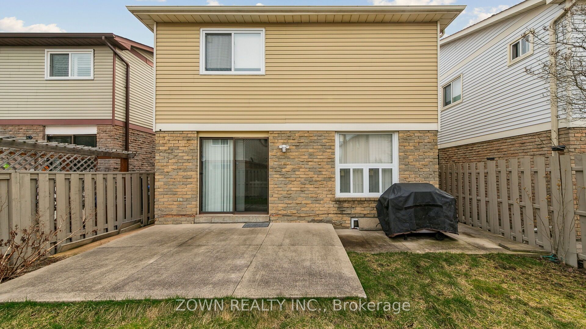 33 Dafoe Crescent