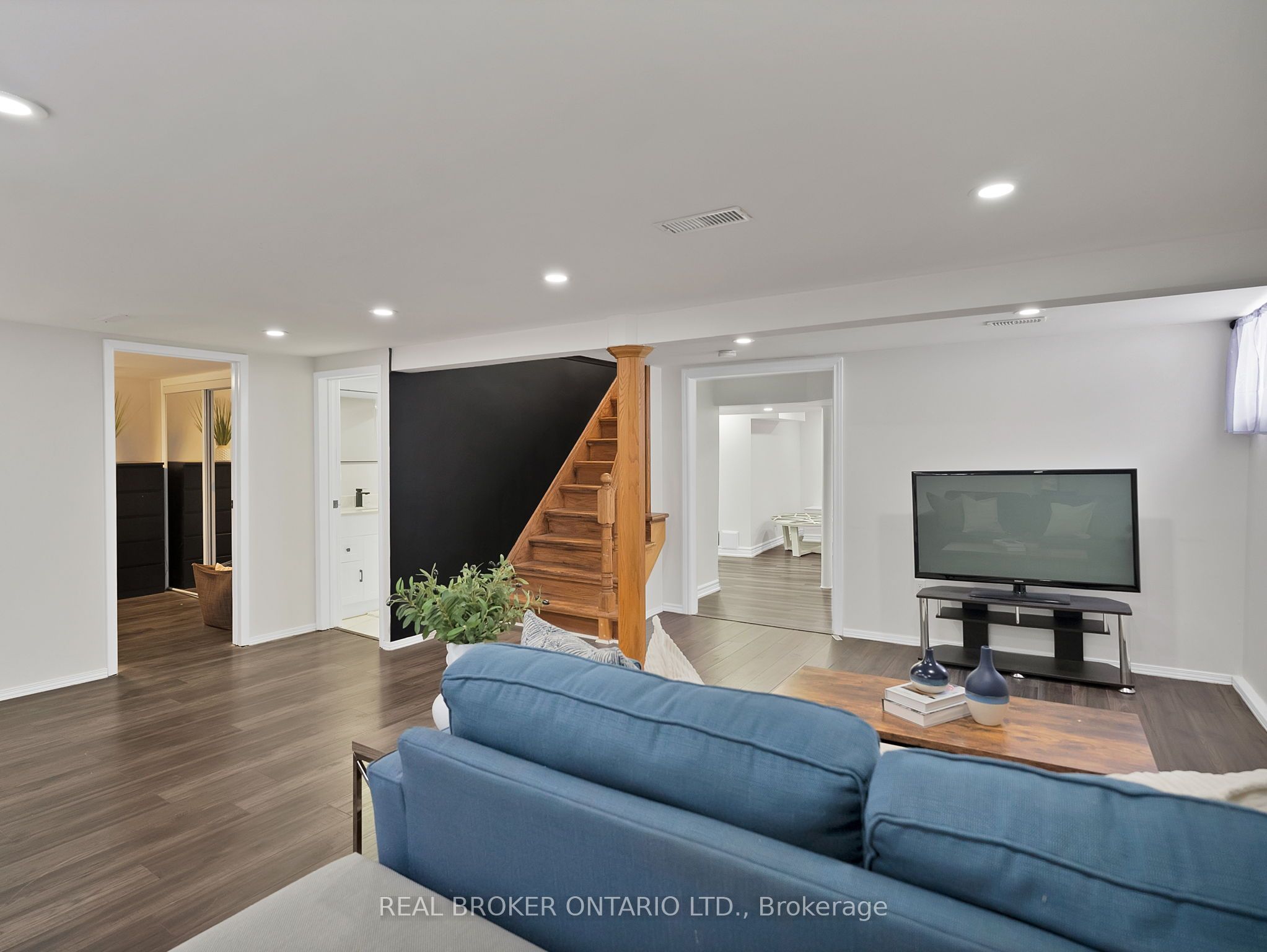 1005 Walton Boulevard