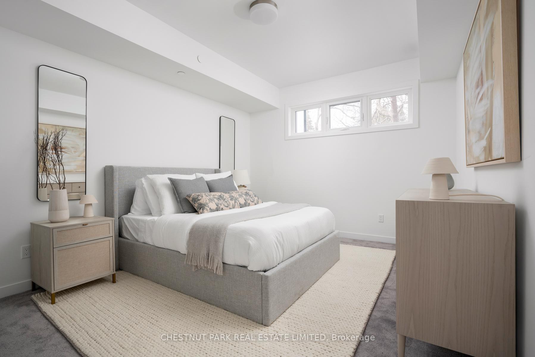 3 Bedrooms Condo at 4045 Hickory,  Mississauga For sale