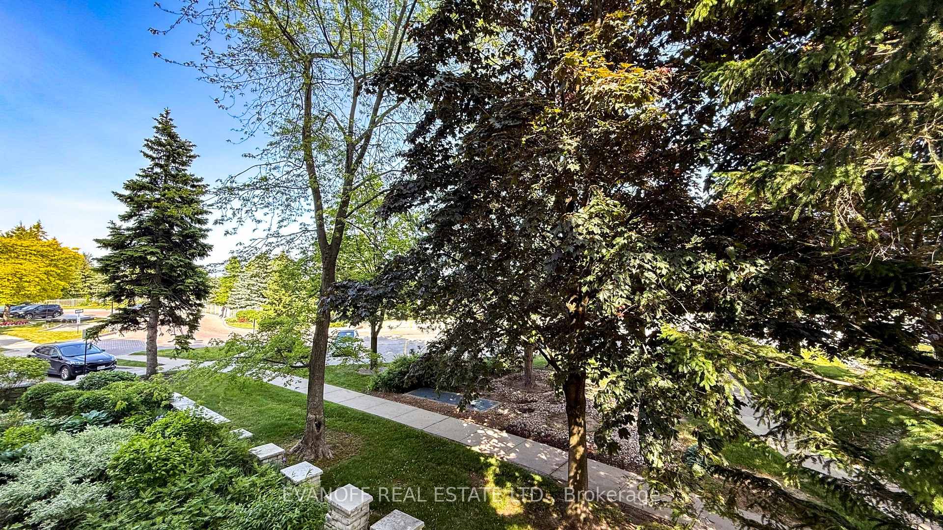 3 Bedrooms Condo at 10 Guildwood, Toronto For sale