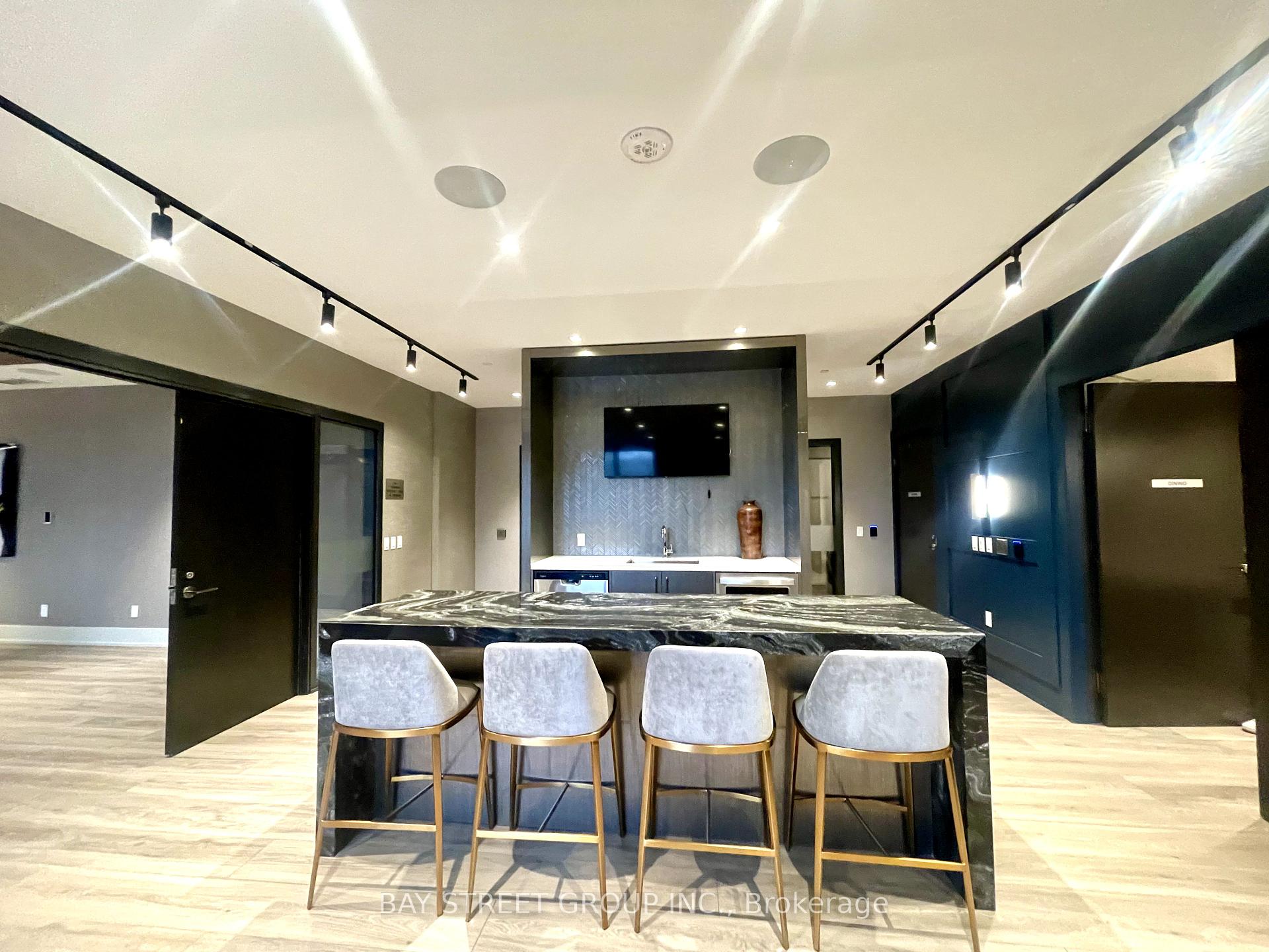 2 Bedrooms Condo at 286 Main, Toronto For sale