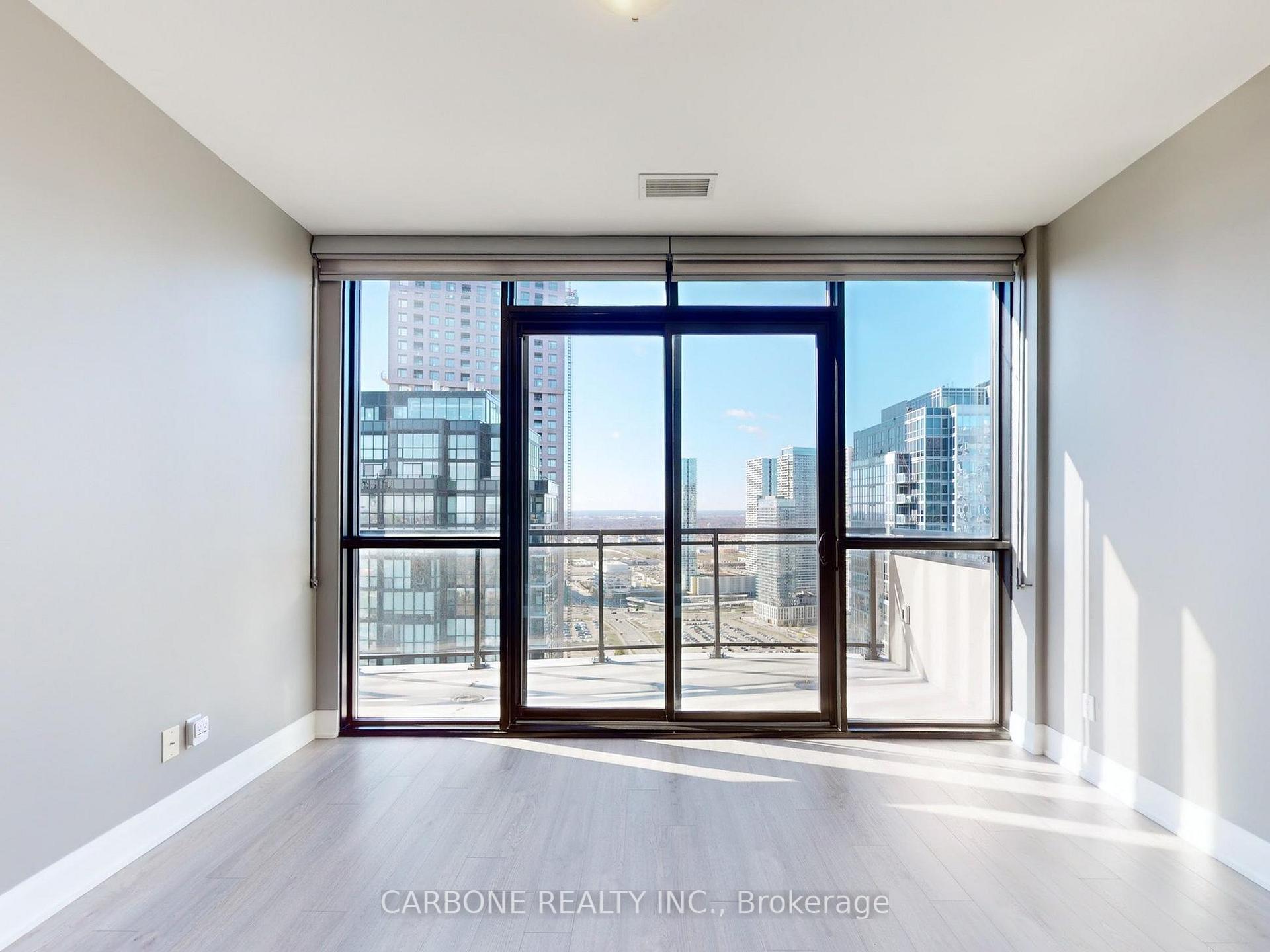 3 Bedrooms Condo at 2900 Hwy 7, Vaughan For sale
