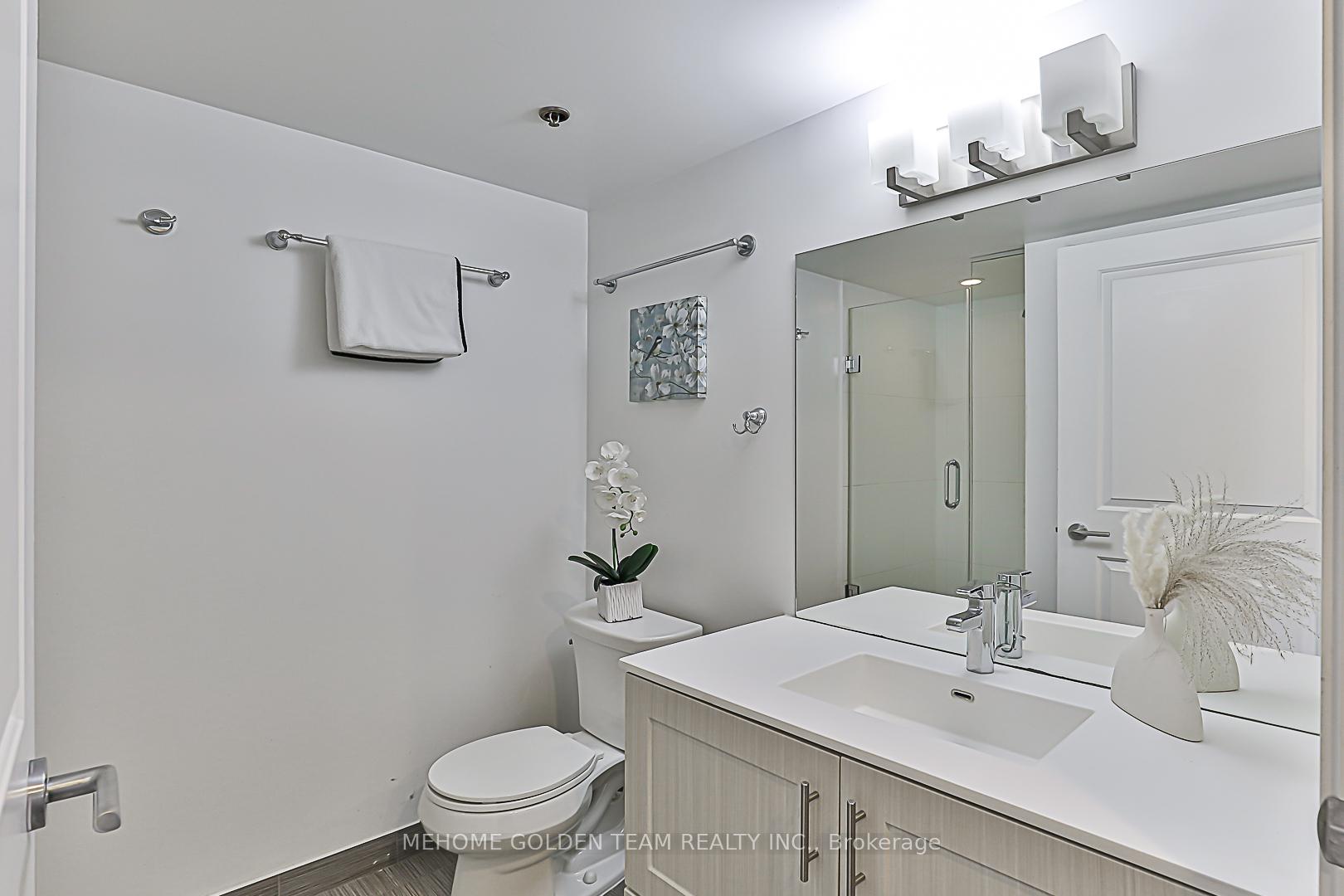 3 Bedrooms Condo at 185 Bonis,  Toronto For sale