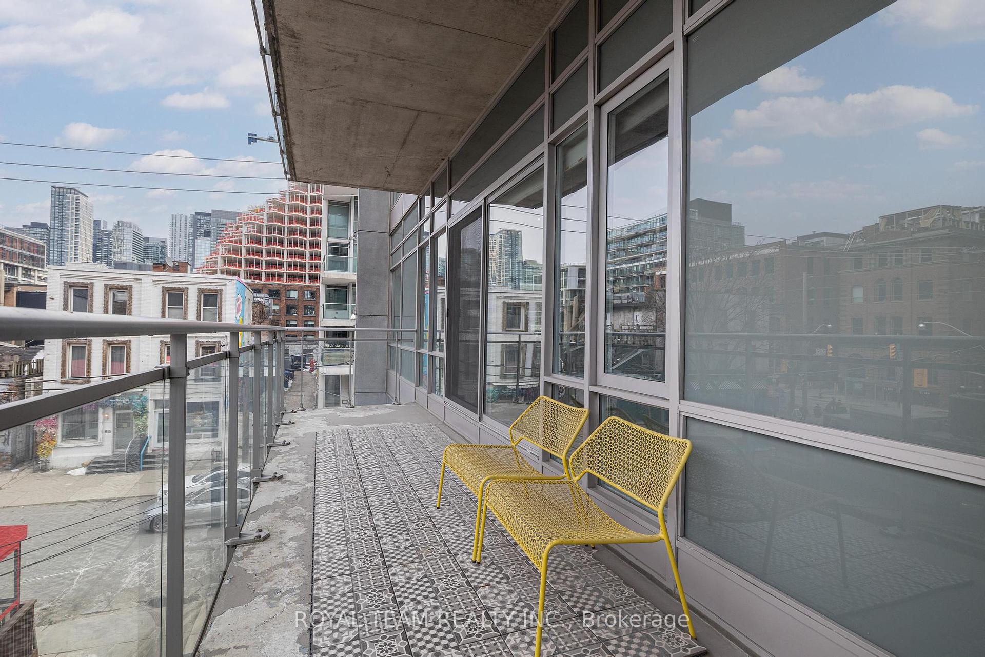 2 Bedrooms Condo at 66 Portland, Toronto For sale