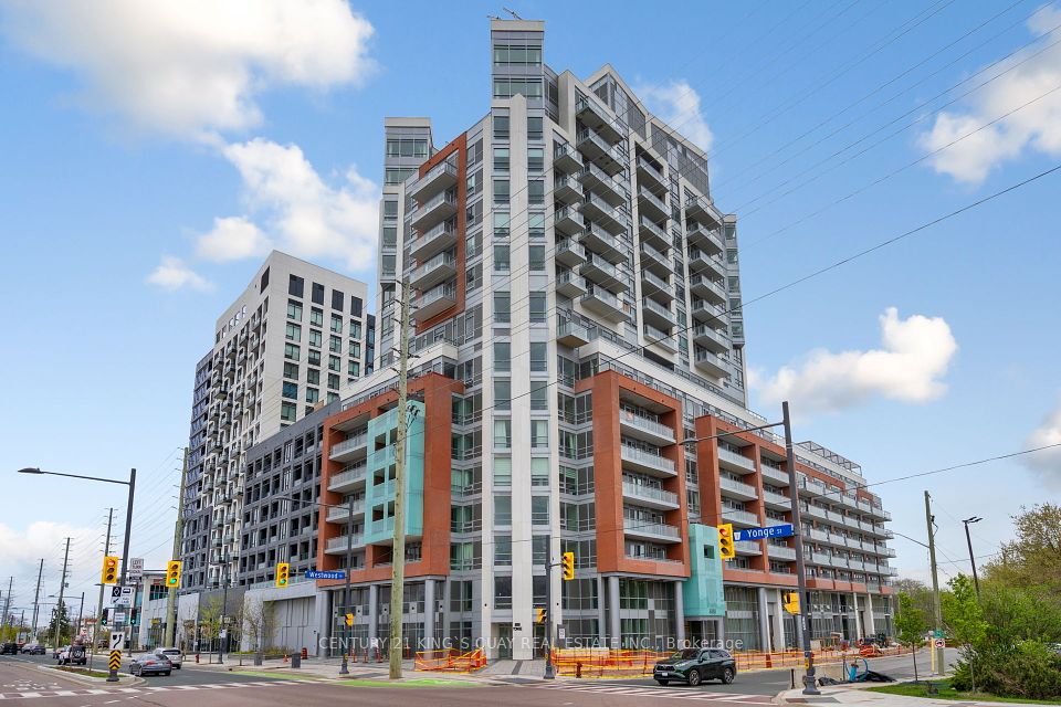 8888 Yonge